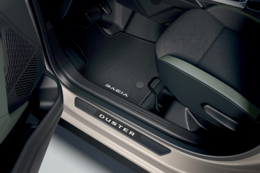 Dacia Duster 3 Textilfußmatten "Confort" für Motorisierung ECO-G 100 und Hybrid Motoren