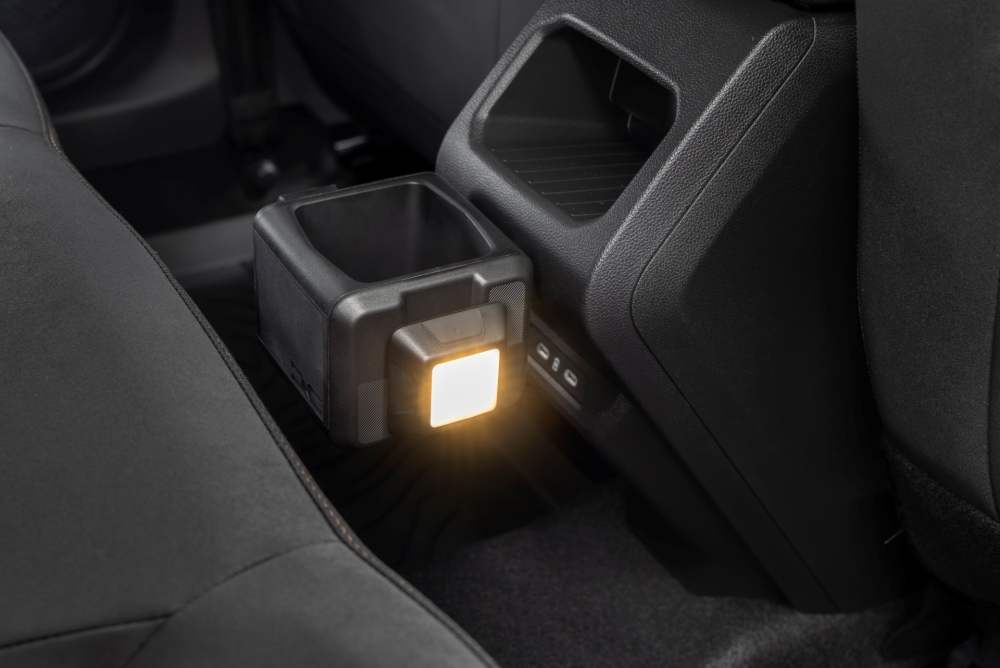 Dacia Duster 3 YouClip - 3 in 1 (Getränkehalter + Lampe + Haken)
